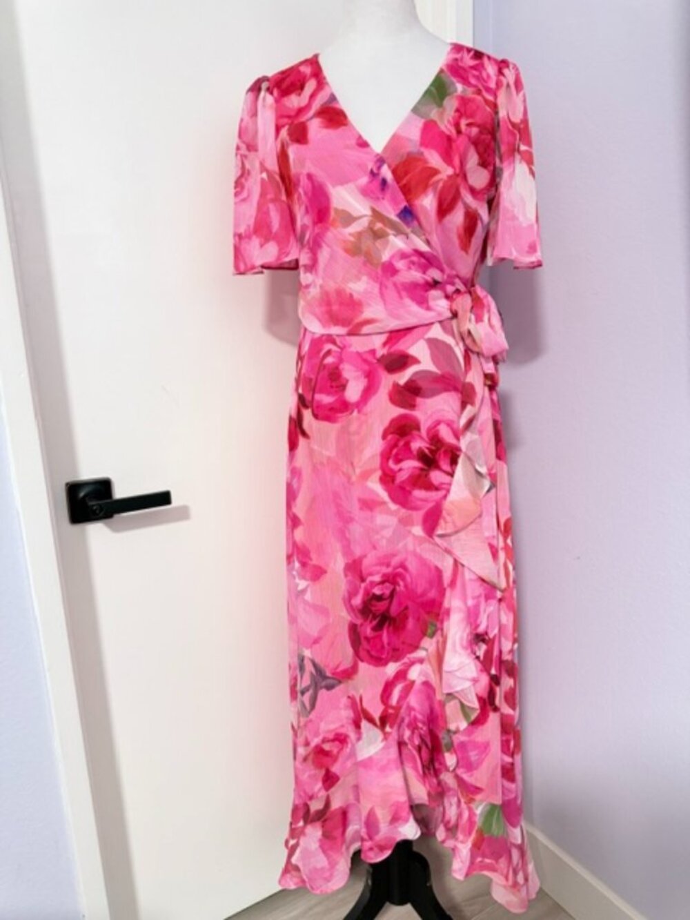 Maggy London Womens Elegant Floral V-Neck Flutter Sleeves Maxi Dress